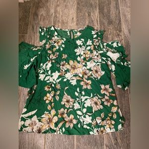 Ces Femme women’s open shoulder ruffle sleeve blouse size Small